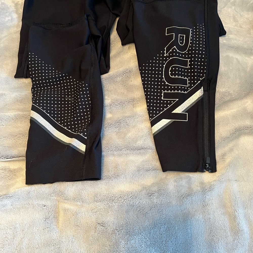 Womens UA leggins